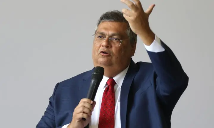 Ministro Flávio Dino determina bloqueio de R$ 119 milhões de Valdemar Costa Neto por suspeitas em emendas