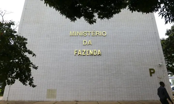 Ministério da Fazenda alerta sobre site falso do Novo Desenrola Brasil para golpes em renegociação de dívidas