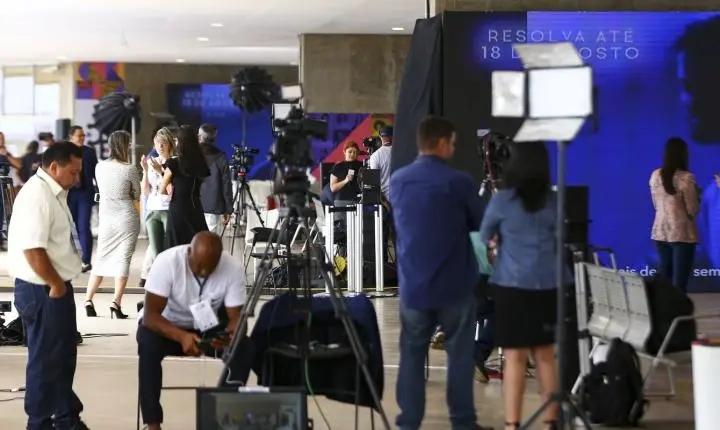 FNDC exige compromisso de candidatos com a comunicação democrática