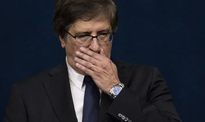 Paulo Gonet não identifica falta grave de Bolsonaro em caso da arma e prisão domiciliar