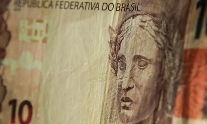 Governo de São Paulo aplica multa recorde de R$ 1 bilhão à Fast Shop