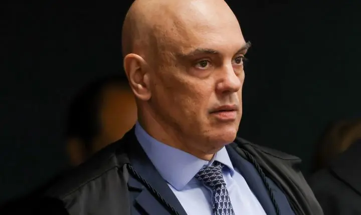 Moraes reitera pedido à PGR sobre arma de Bolsonaro após relatório da Polícia Civil