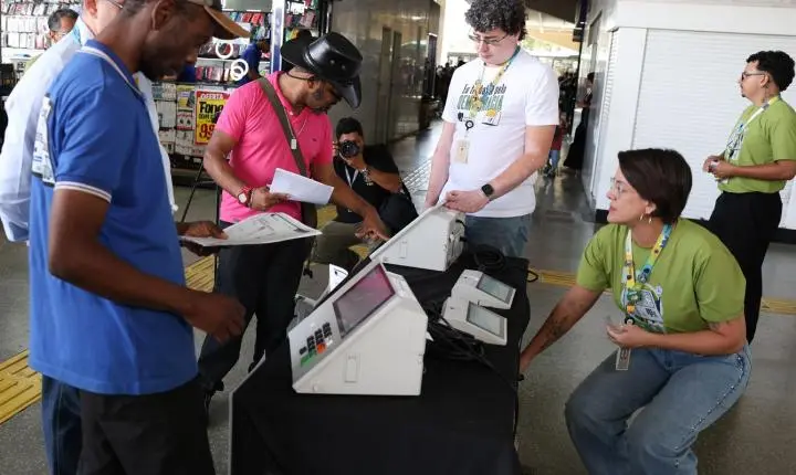 Prazo para partidos registrarem candidaturas nos tribunais eleitorais termina no dia 15