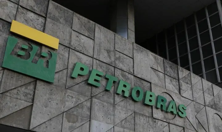 Petrobras lança programa de estágio com 150 vagas; inscrições abrem em maio