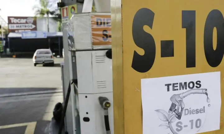 Petrobras define novo preço para o diesel com subvenção de R$ 1,12